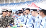学校举行2025年网络安全宣传周集中宣传活动